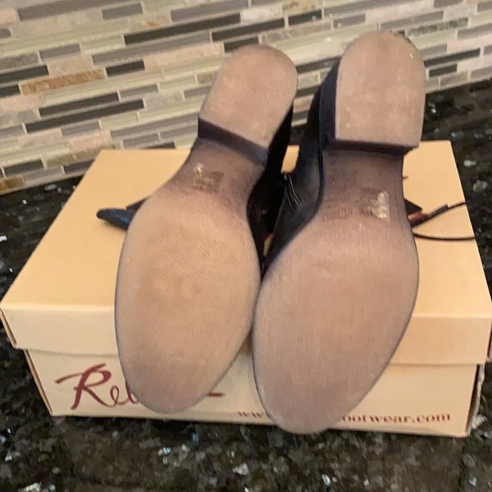 Booties - Picture 3 of 4